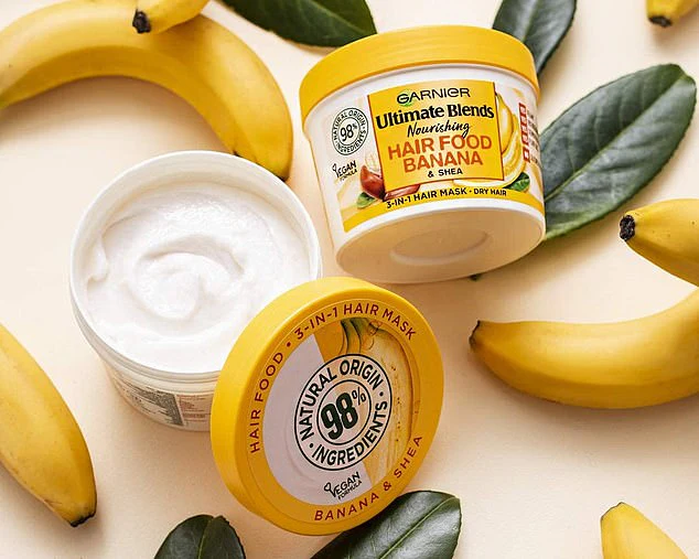 Garnier Ultimate Blends Banana 3 in 1 Hair Mask - 390ml - Image 3