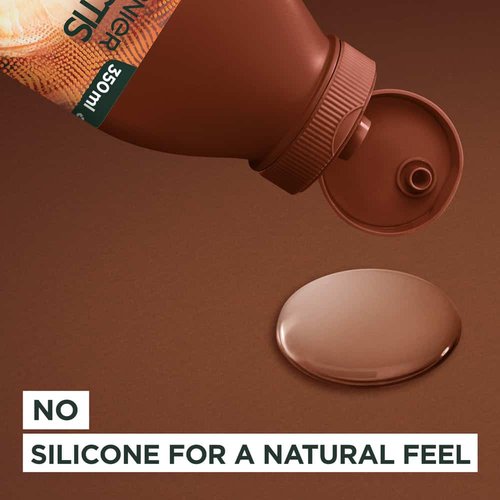 Garnier Ultimate Blends Smoothing Coconut Hair Food Shampoo - 350ml 3 Garnier Ultimate Blends Smoothing Coconut Hair Food Shampoo - 350ml - Image 3